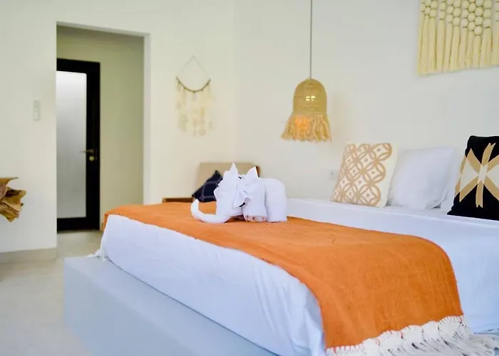 Вилла Venus - 2-bedroom With Pool, Garden & Nature